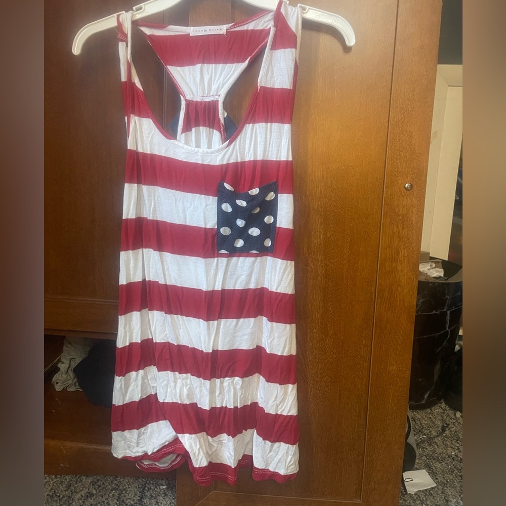 Coco and Main Red White and Blue Size XL Top